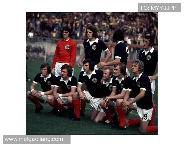 足球明星胶片7号揭秘:背后的故事与荣耀时刻全记录 足球明星胶片7号揭秘:背后的故事与荣耀时刻全记录